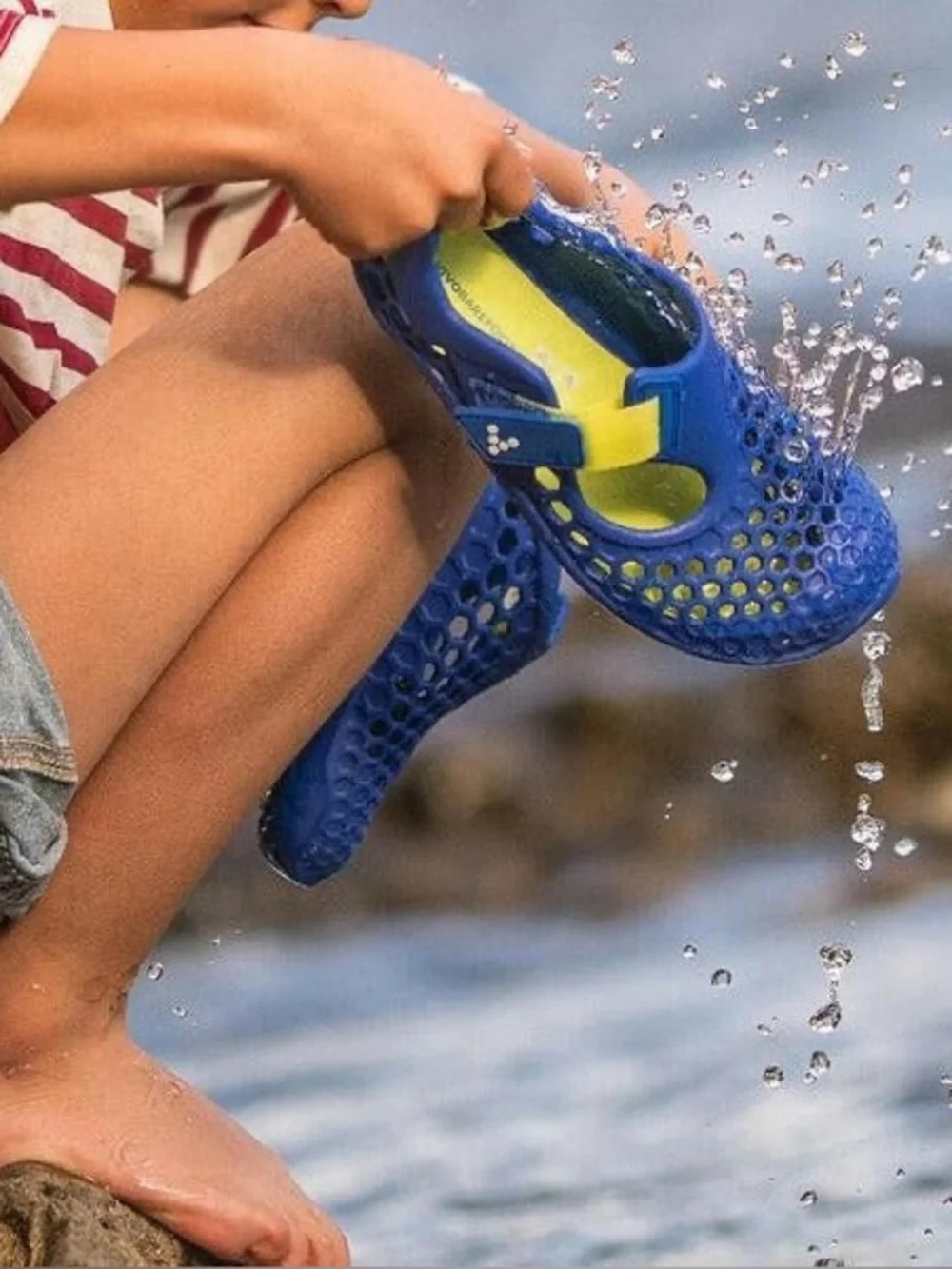 Vivobarefoot Ultra Bloom Kids Amparo Blue kids size EU 29 Us 11.5Y EUC grounding